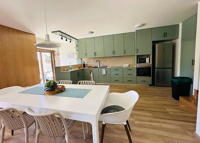 Casa Do Sol E Vinho Ourilhe